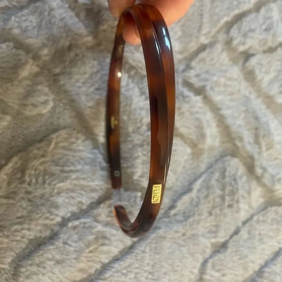 Fendi Tortoiseshell Hair Accessory - Picture 9 of 10